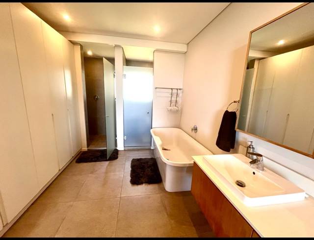 2 BEDROOM APARTMENT FOR SALE IN SHEFFIELD BEACH